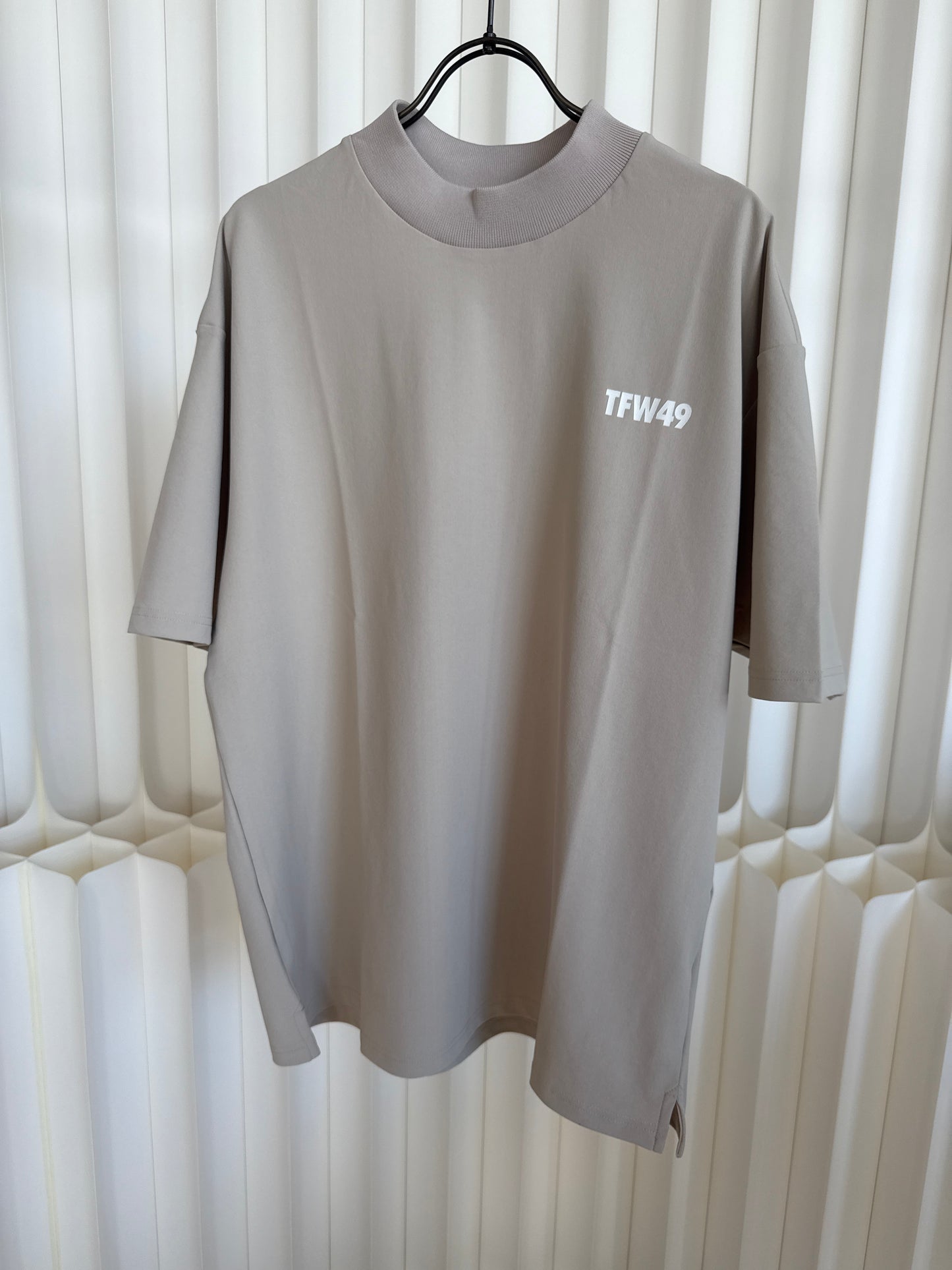 TFW49 モックネック　T102520004