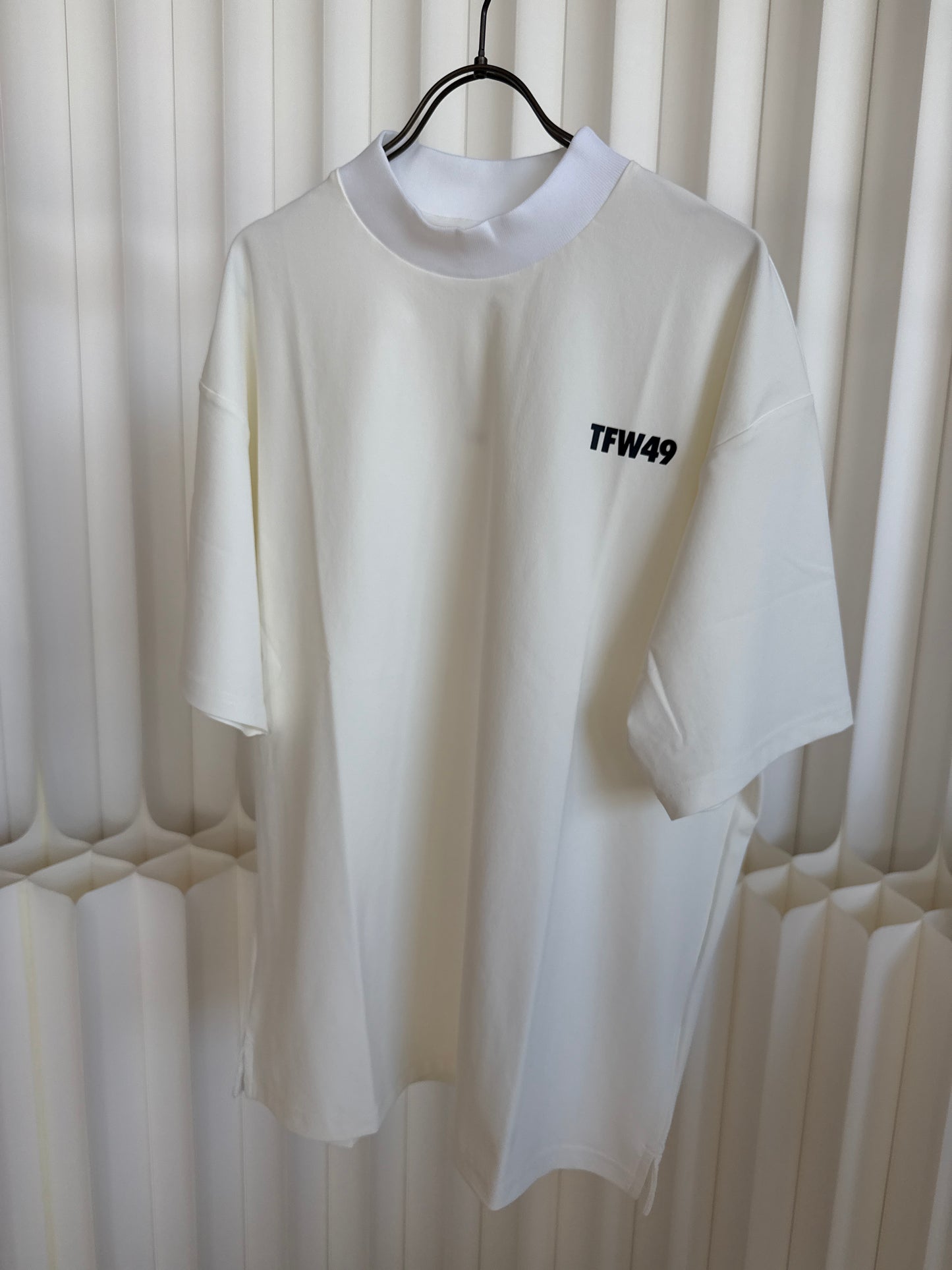 TFW49 モックネック　T102520004